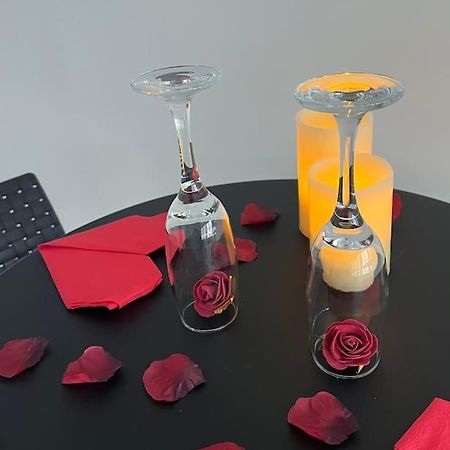Créteil Suite « Body Love » - Jacuzzi Privatif מראה חיצוני תמונה